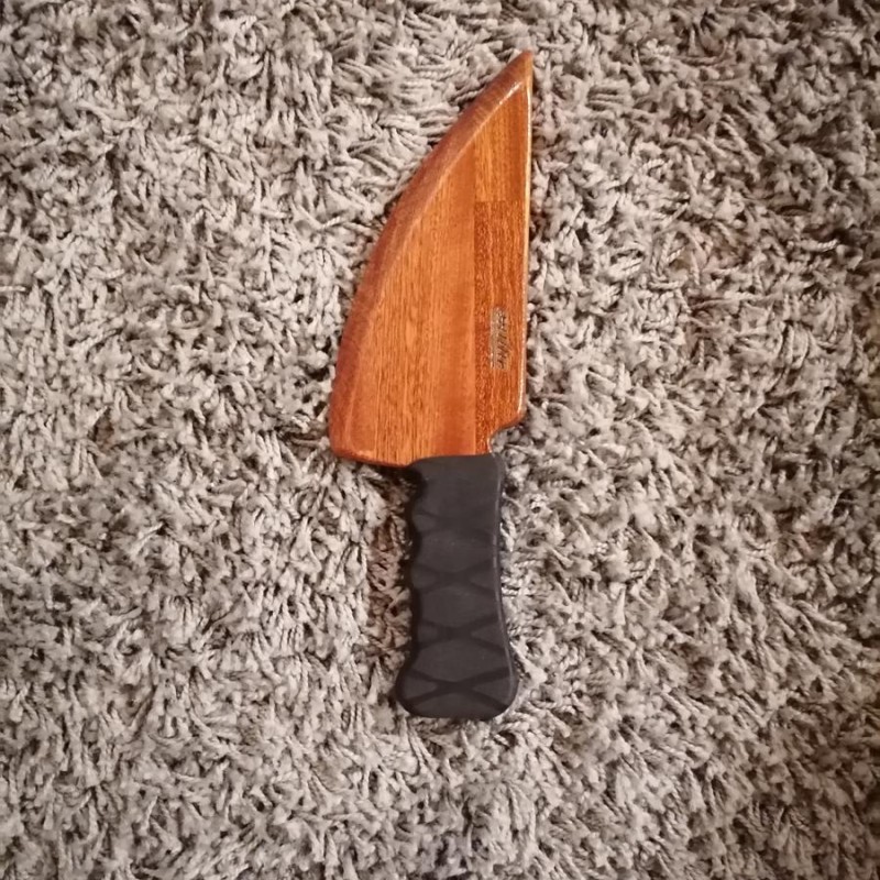 Couteau "The butcher 2" en bois de Sapelli Couteau "The butcher 2" en bois de Sapelli