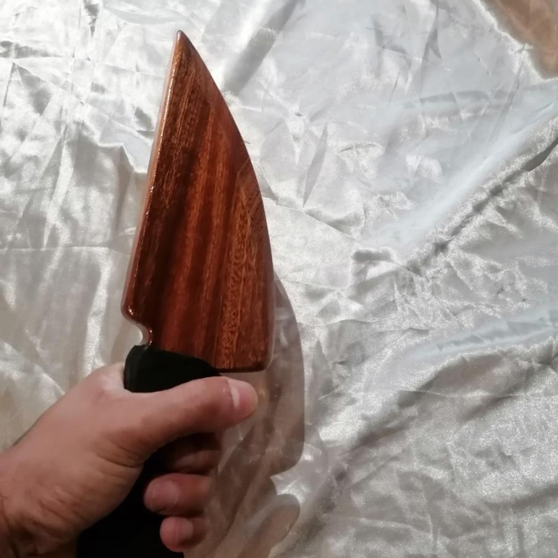 Couteau "The butcher 2" en bois de Sapelli Couteau "The butcher 2" en bois de Sapelli