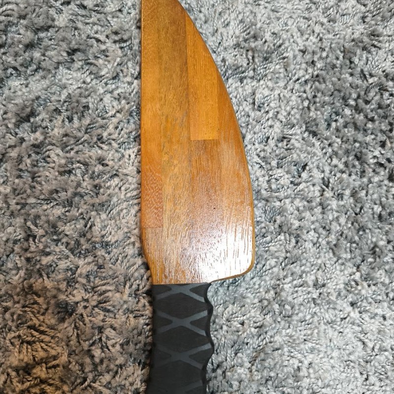 Paddle en Iroko "Le couteau V2" Paddle en Iroko "Le couteau V2"