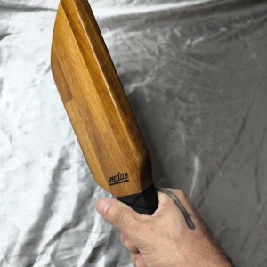 Paddle en Iroko "Le biseau" Paddle en Iroko "Le biseau"