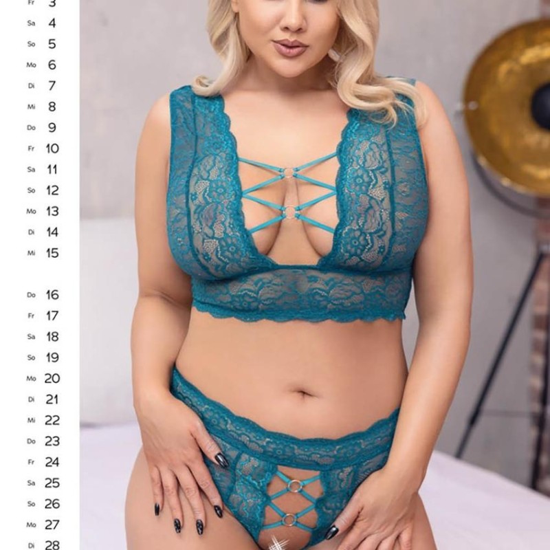 Calendrier sexy 2024 CURVY Girls - 12 mois Calendrier sexy 2024 CURVY Girls - 12 mois