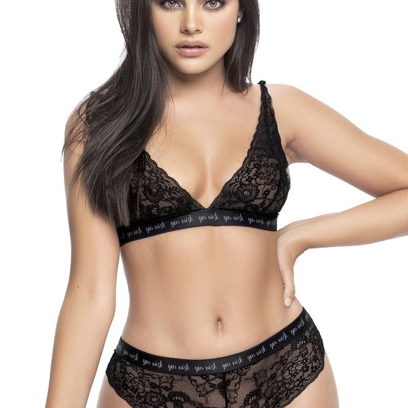 soutiengorge en dentelle noire et sa culotte avec ceinture imprimée de la collection mapalé soutiengorge en dentelle noire et sa culotte avec ceinture imprimée de la collection mapalé