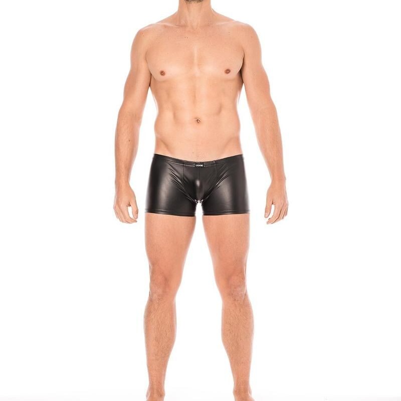 boxer noir en simili cuir dans un tissu souple et confortable boxer noir en simili cuir dans un tissu souple et confortable