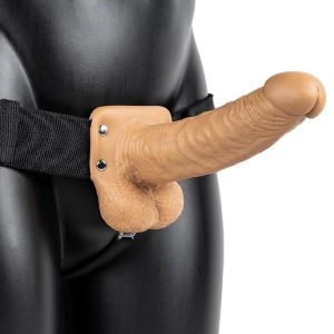 Gode ceinture creux Hollow Strap On RealRock 18 x 4.5cm Latino Gode ceinture creux Hollow Strap On RealRock 18 x 4.5cm Latino