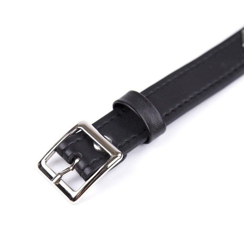 Collier réglable avec décos en métal - accessoires BDSM pas cher Collier réglable avec décos en métal - accessoires BDSM pas cher