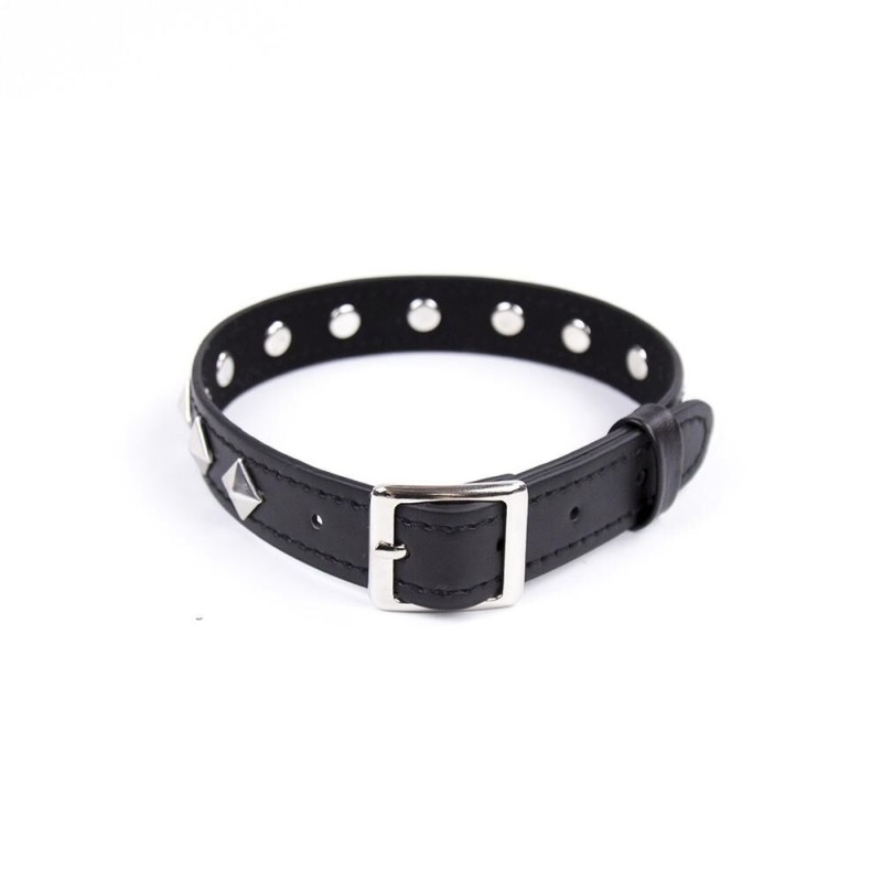 Collier réglable avec décos en métal - accessoires BDSM pas cher Collier réglable avec décos en métal - accessoires BDSM pas cher
